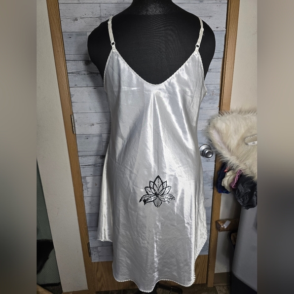 Vintage White Satin Slip Dress with Black Lotus Print - Picture 2 of 11